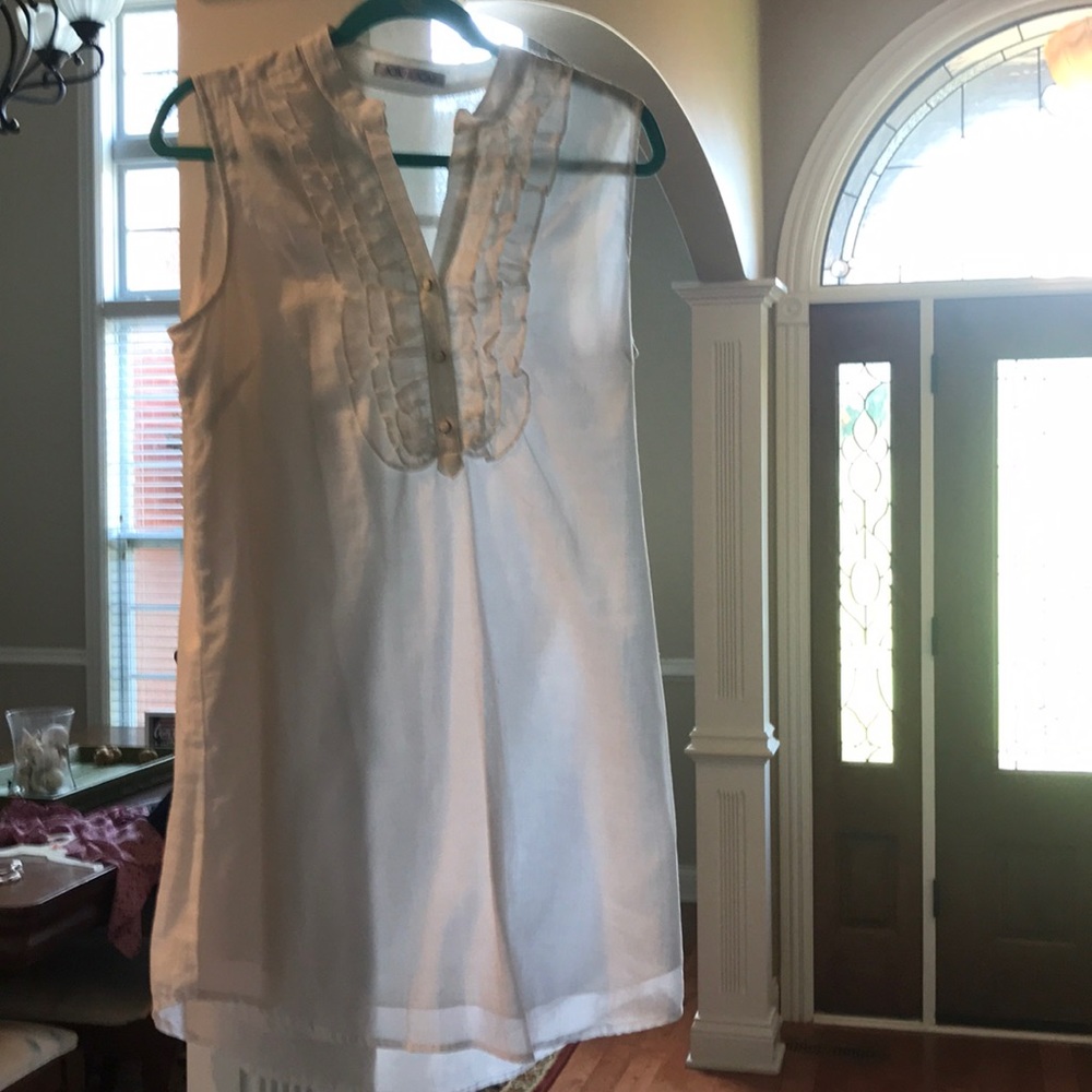 White cotton lined top never worn